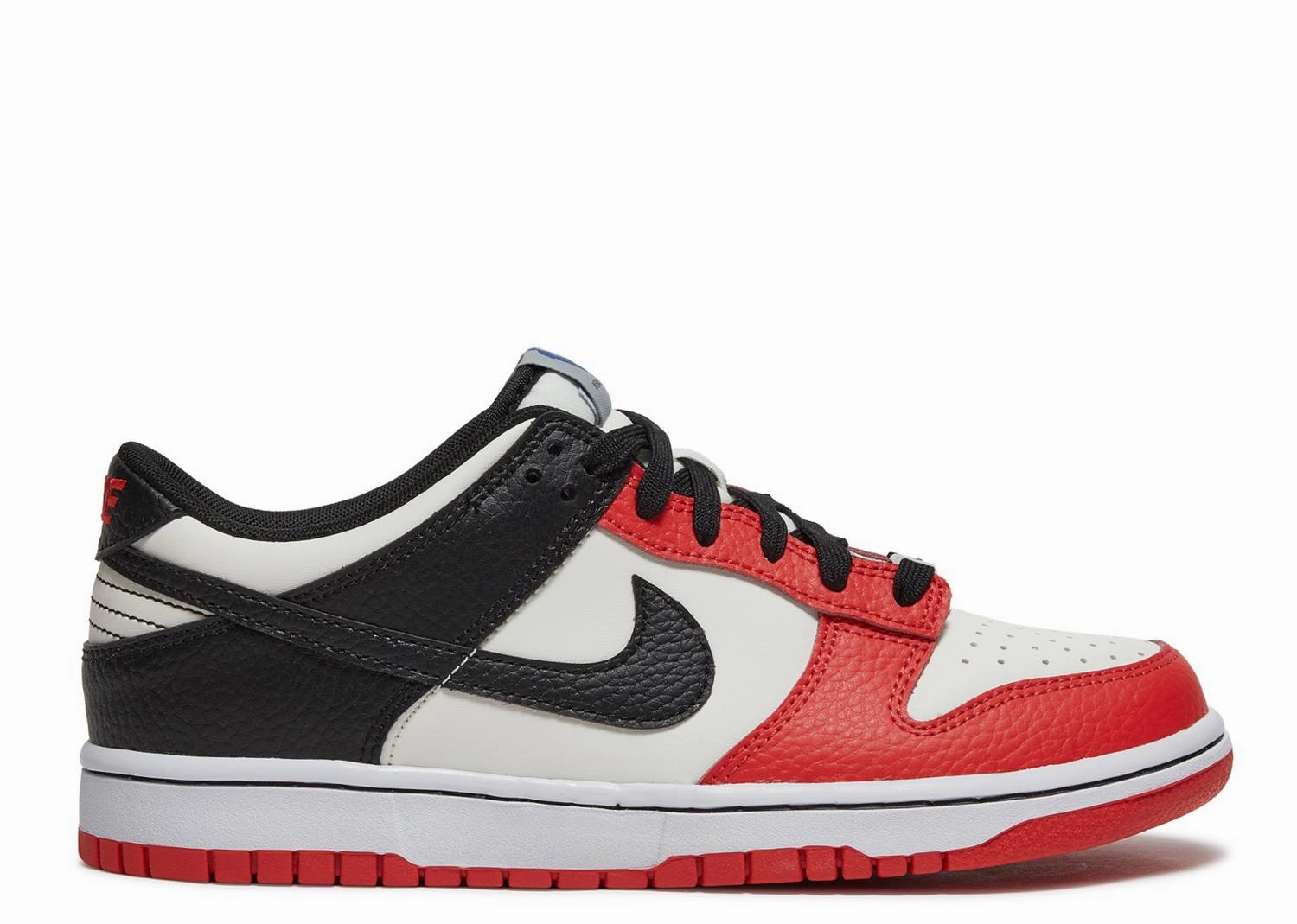 Nike Dunk Low EMB GS "75th Anniversary Bulls" (Wilmington Location) Integrated fartlek running