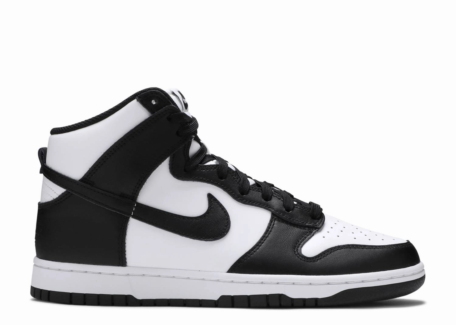 Smooth ride Nike Dunk High "Black White" (Myrtle Beach Location)