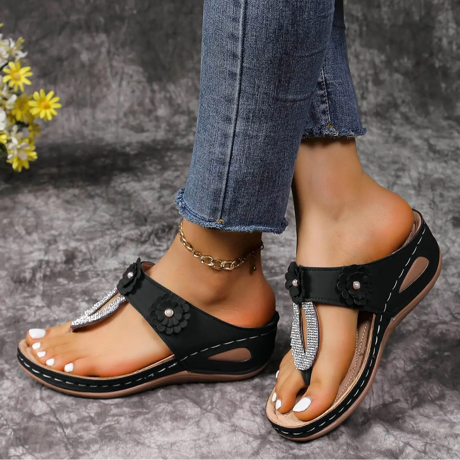 Spring And Summer Women's Thick Soled Sequined Flip Flops Wedge Heeled Fashionable Nine Shoes for Women Sandals