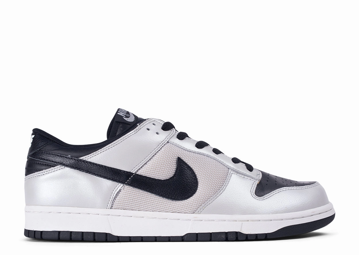 Dunk Low "Metallic Silver" (2005) Smooth running experience