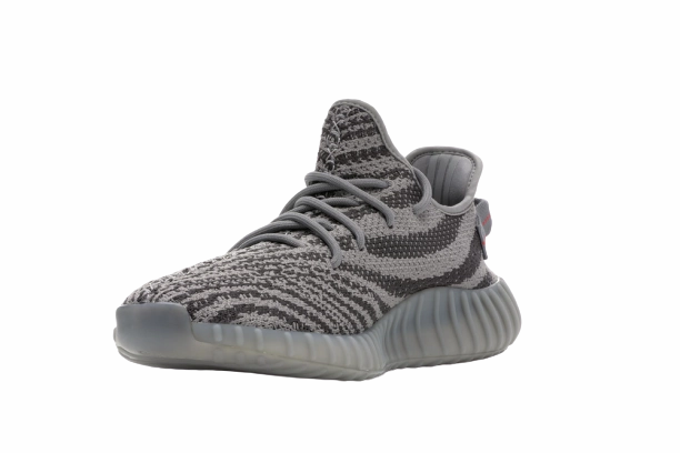 YZY 350 V2 Beluga 2.0 Cold Step