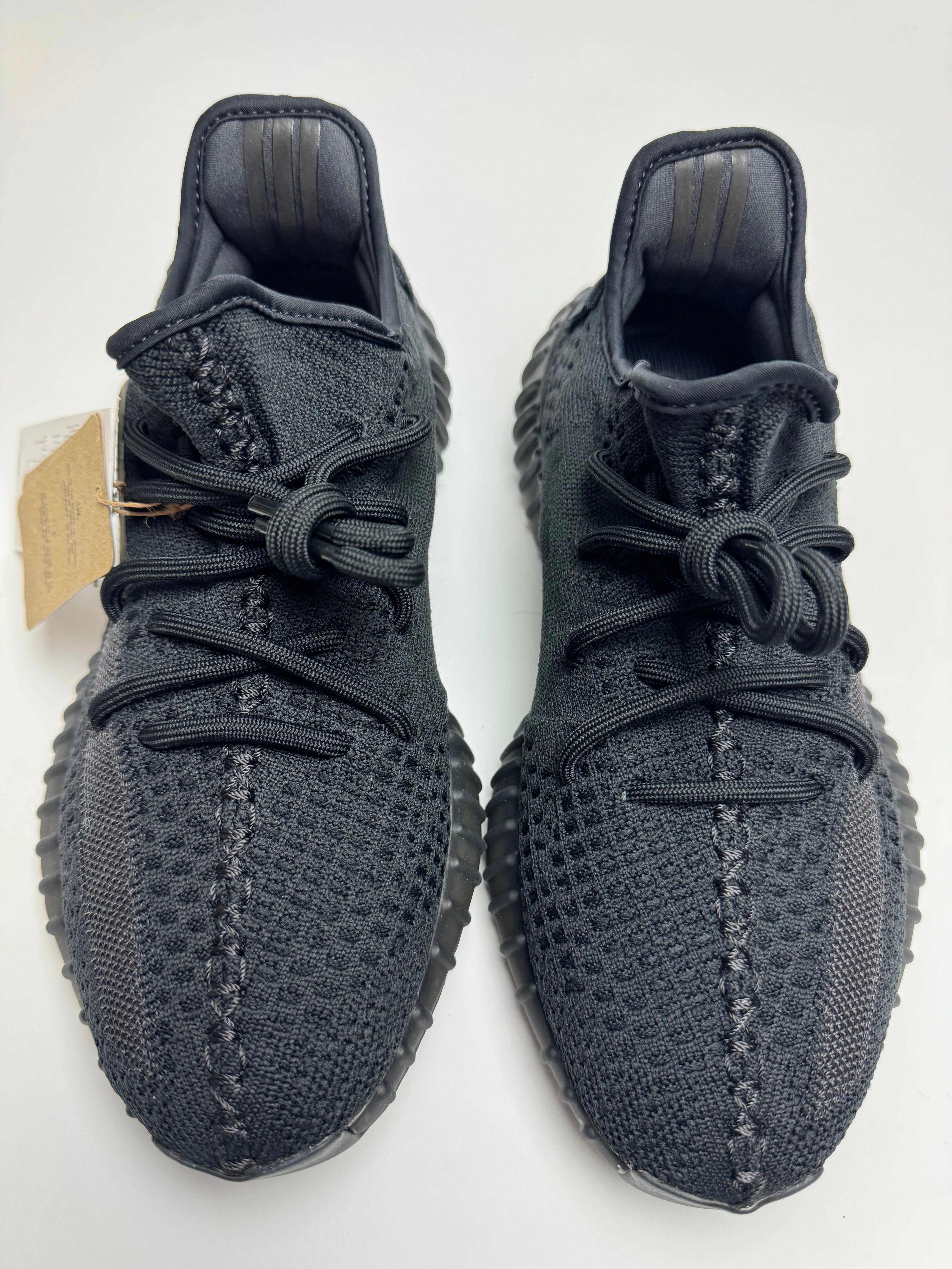 group run Yeezy Boost 350 V2 "Onyx"