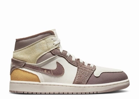 Reinforced Quarter Flexible Groove Design Jordan 1 Mid SE Craft Inside Out Taupe Haze