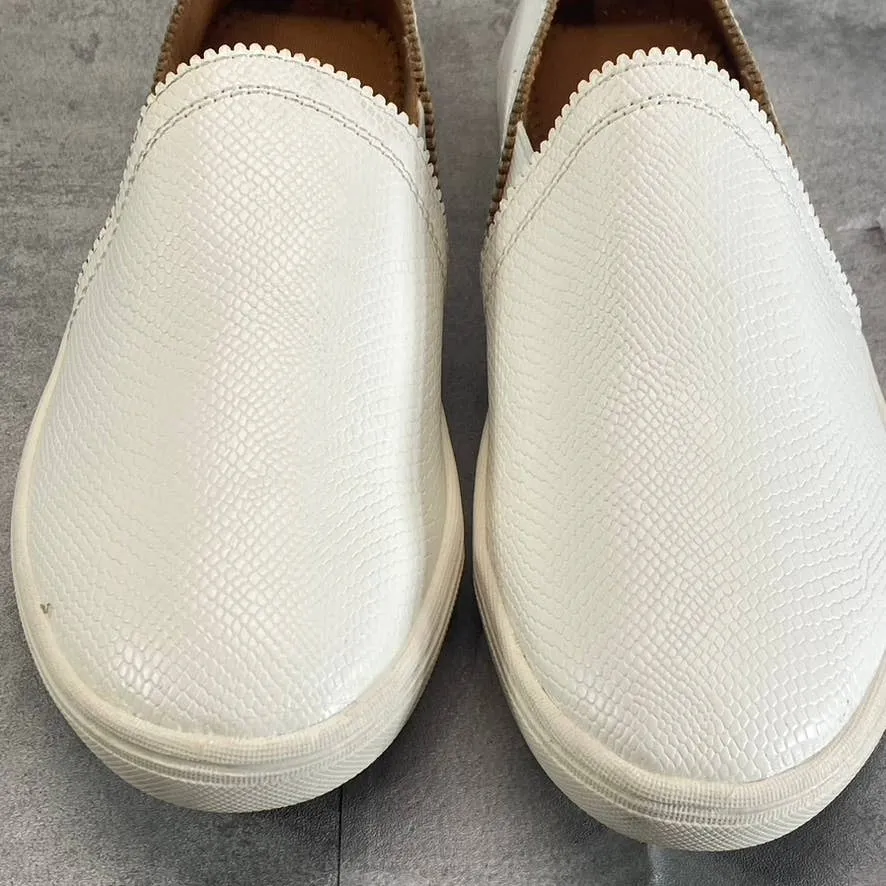 SUN STONE Women's White Snake Embossed Miriam Round-Toe Slip-On Sneakers SZ 6