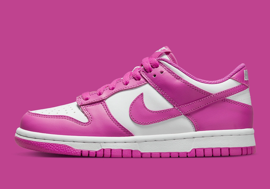 Dunk low Fuchsia recreational runner
