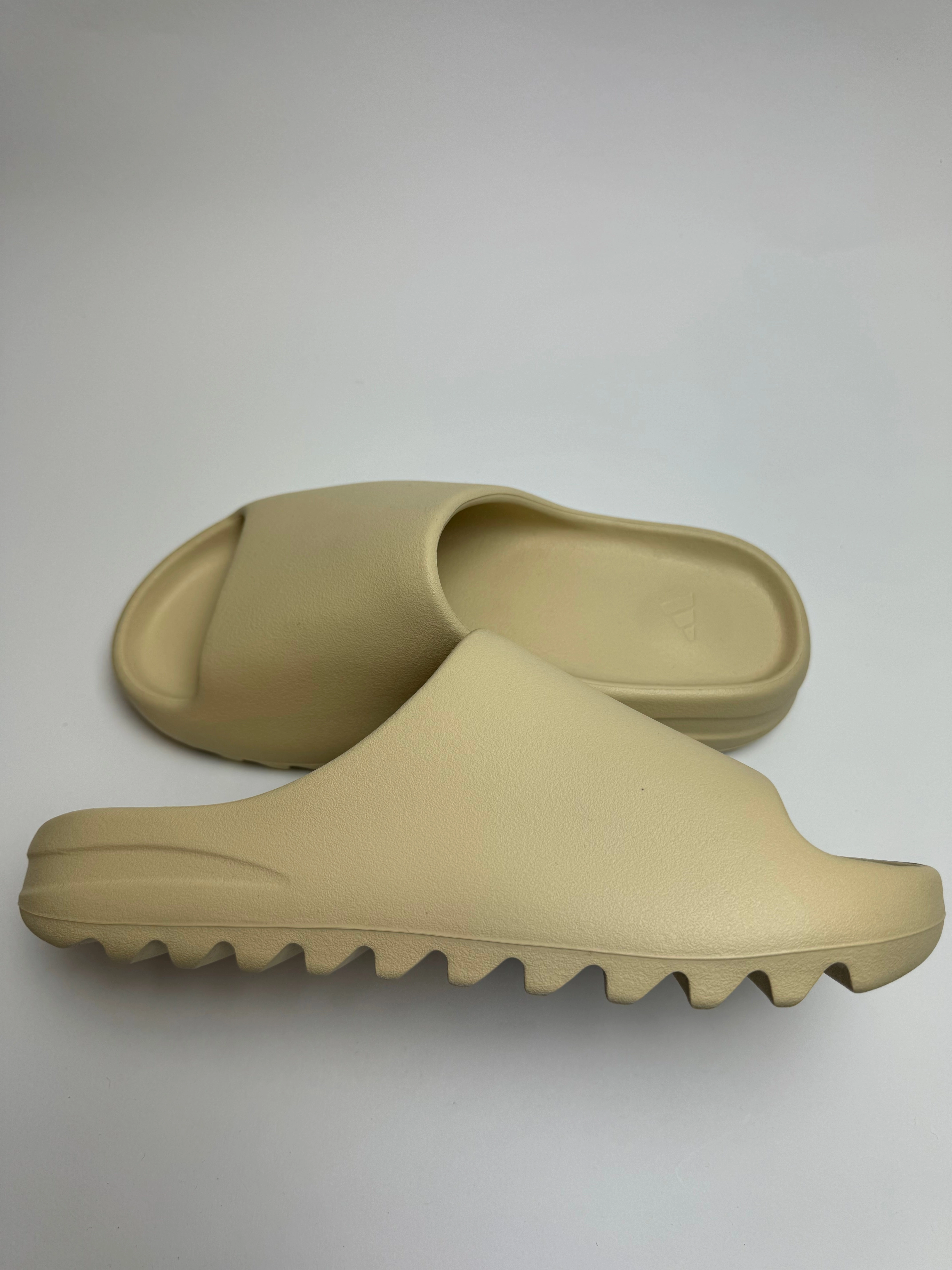 Superior Craftsmanship Trail Compatible Yeezy Slide "Bone"