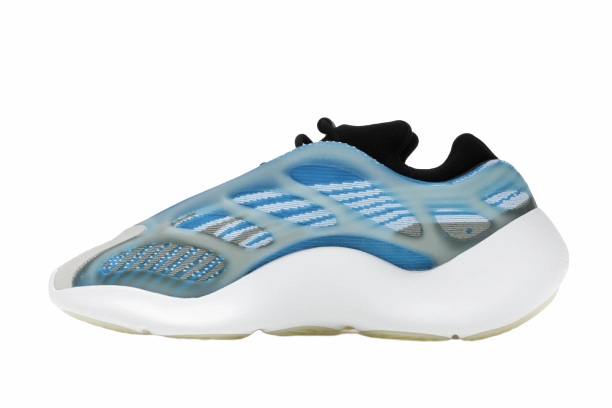 YZY 700 V3 Arzareth Modern Pace