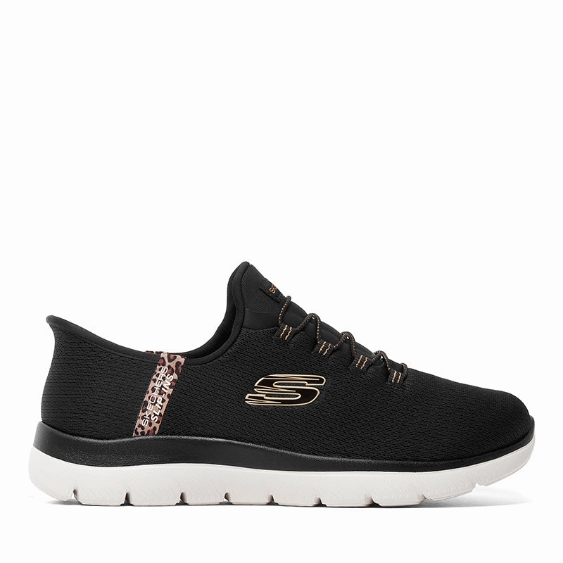 SLIP INS SUMMITS LEOPARD WIDE running in a sports complex shoes
