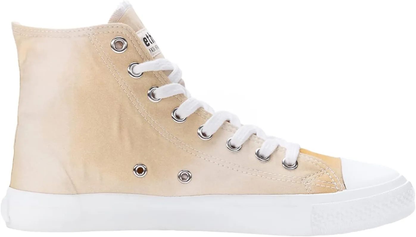 Unisex Low-Top Sneaker