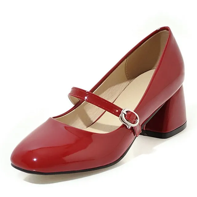 USS Shoes Abby Women's Mid Heel With Buckle Shoes