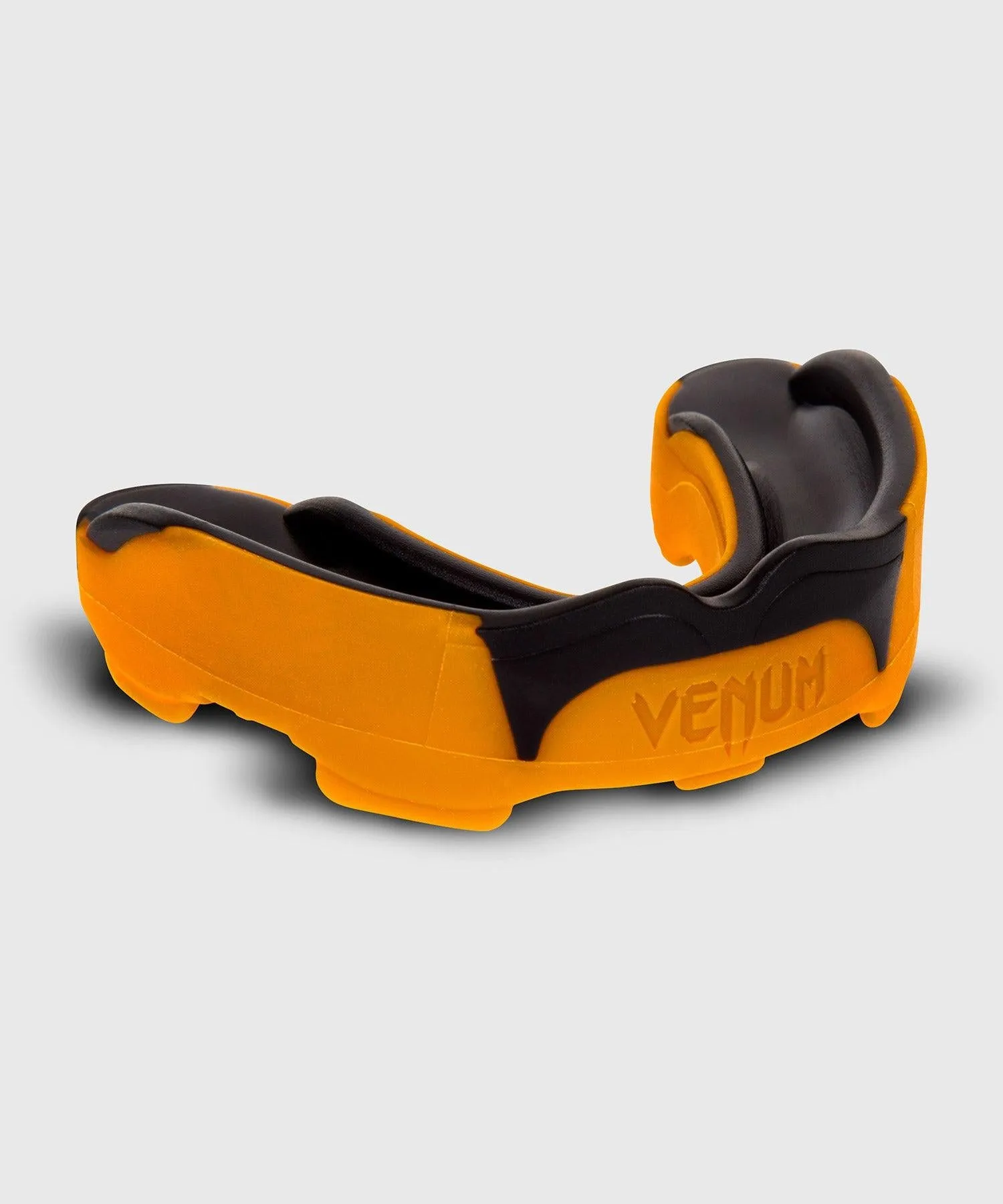 Venum Predator Mouthguard-Black/Orange