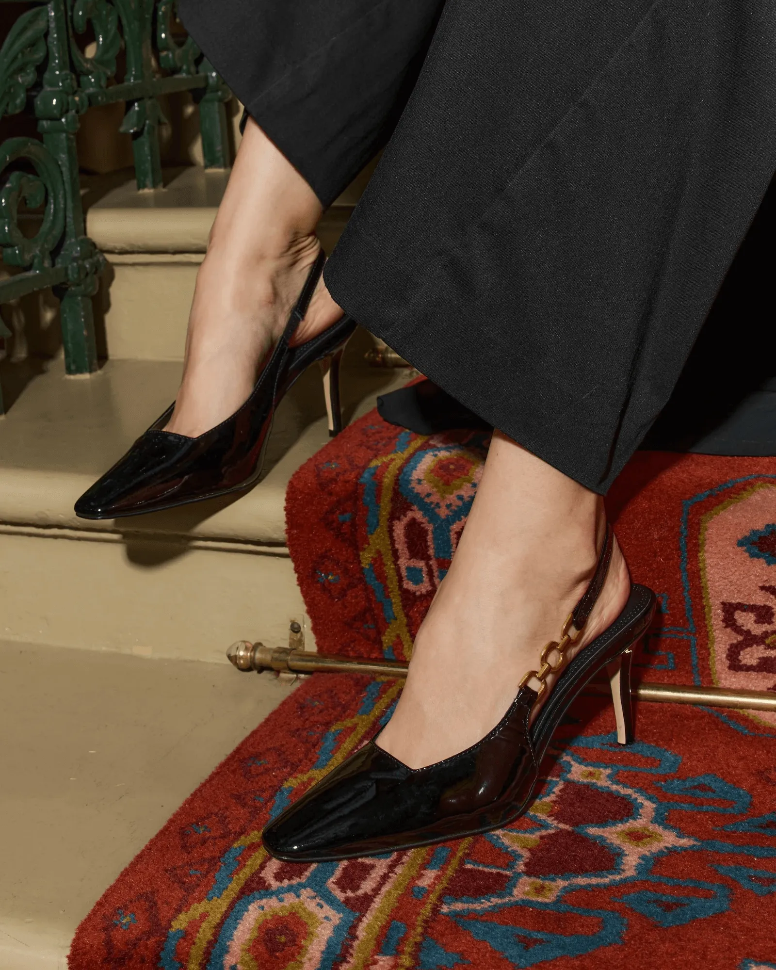 VENUS BLACK PATENT