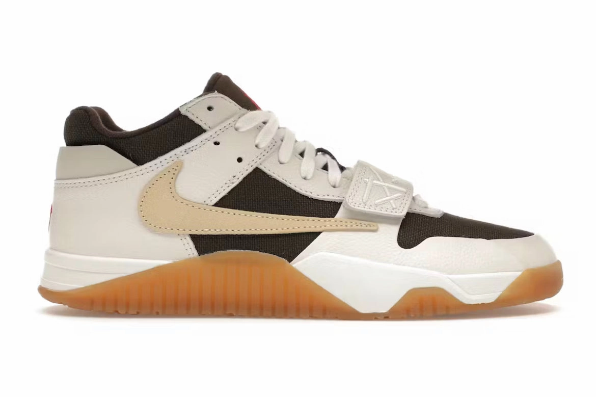 cushioning - feature shoes Jordan Jumpman Jack TR Travis Scott Sail