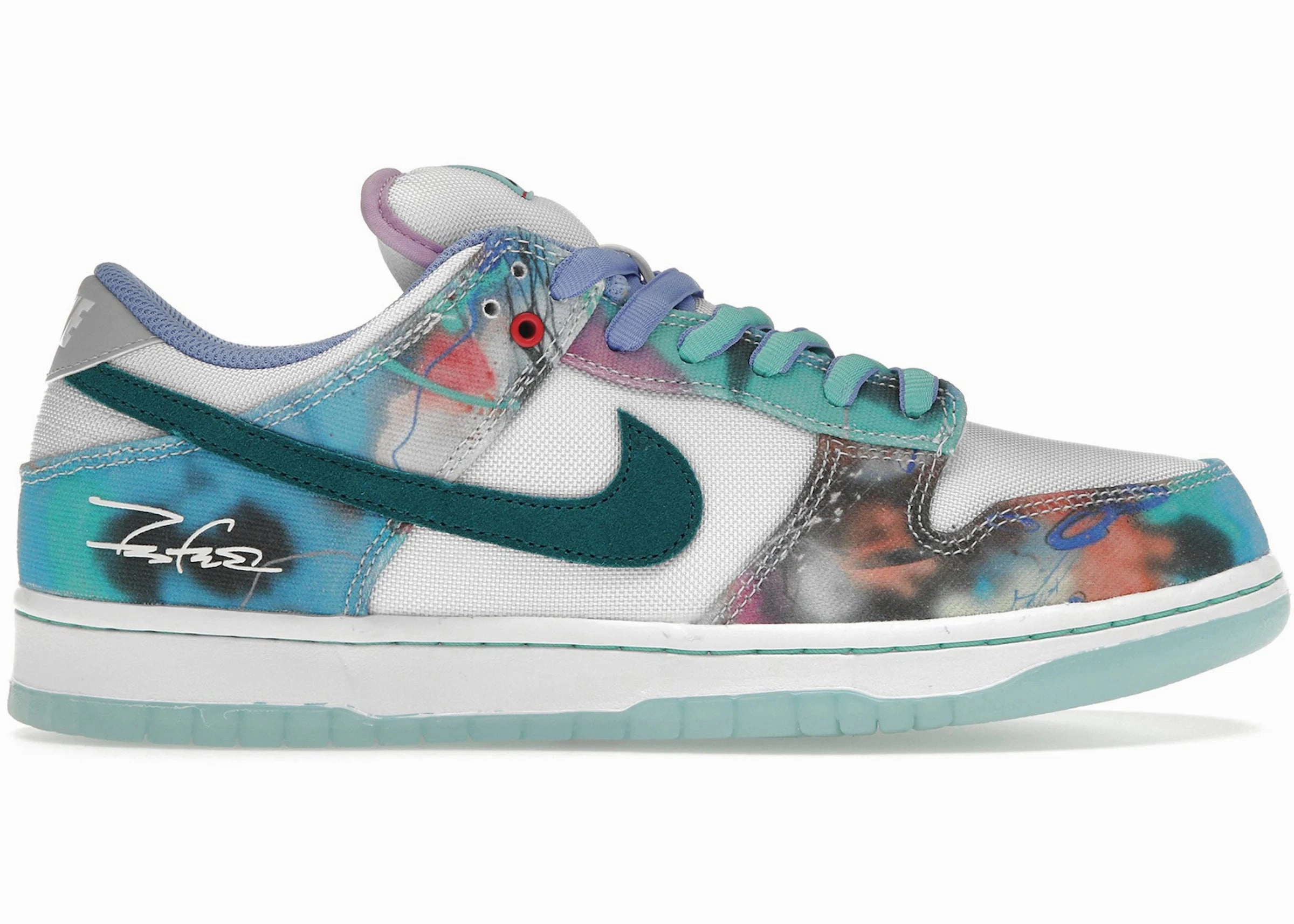 Nike SB Dunk low Futura Laboratories Bleached Aqua Recreational - running