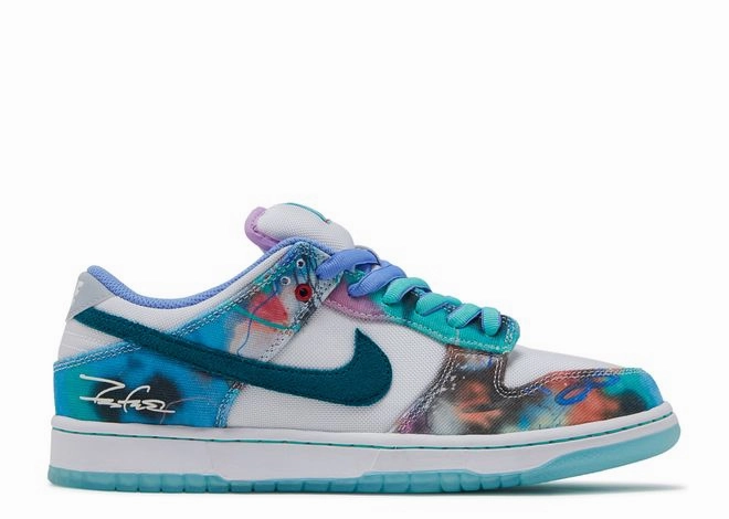 Nike SB Dunk Low Futura Laboratories Bleached Aqua carbon - plate running shoes