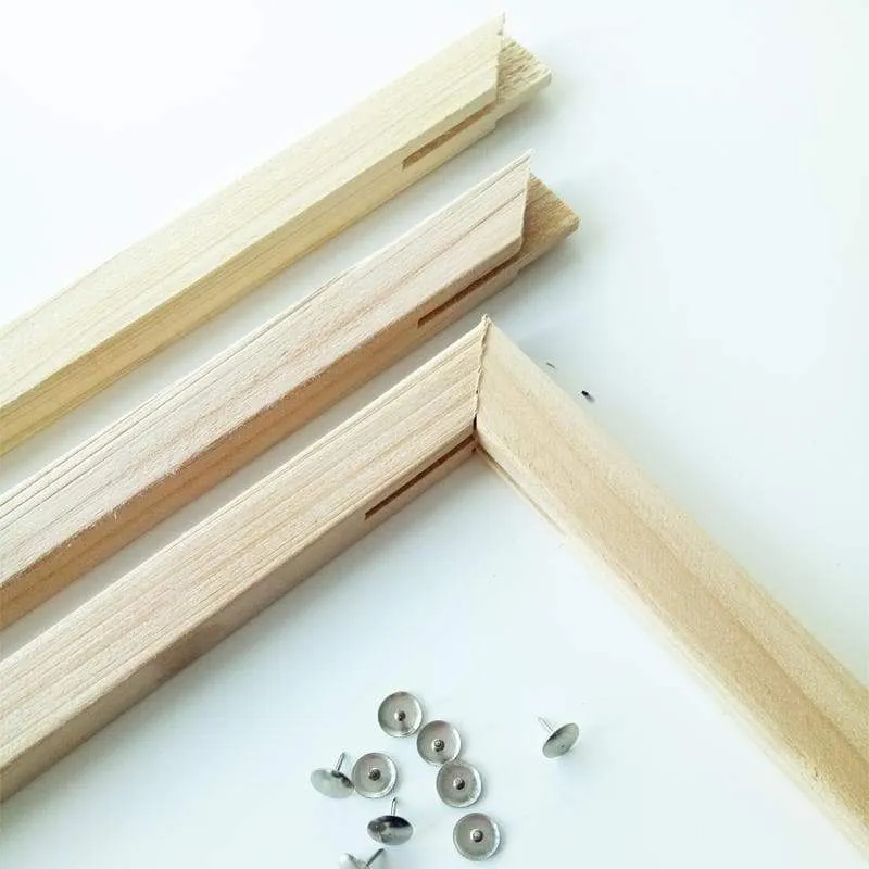 Winnie's Picks - Set of Wooden Stretchers