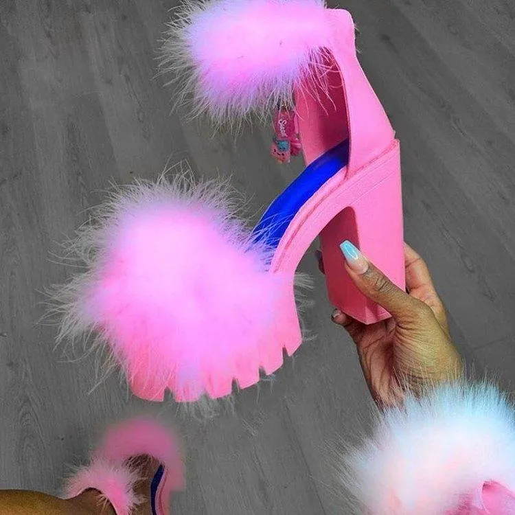 Women fuzzy ankle strap chunky platform heeled sandals