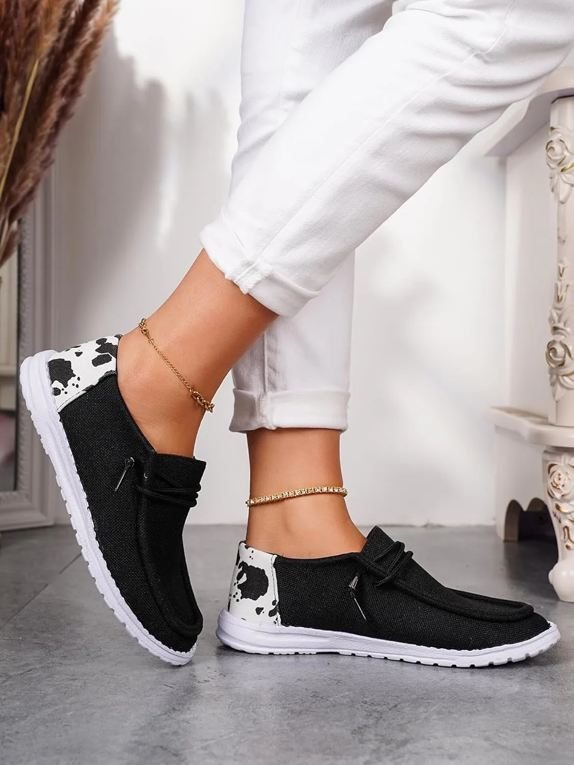 Women's Black Canvas Cow Pattern Lace-up Loafers Walking Shoes Round Toe Lightweight Slip-on Sneakers Comfortable Casual Outdoor Footwear for Summer&Autumn Vacation Sports Drive