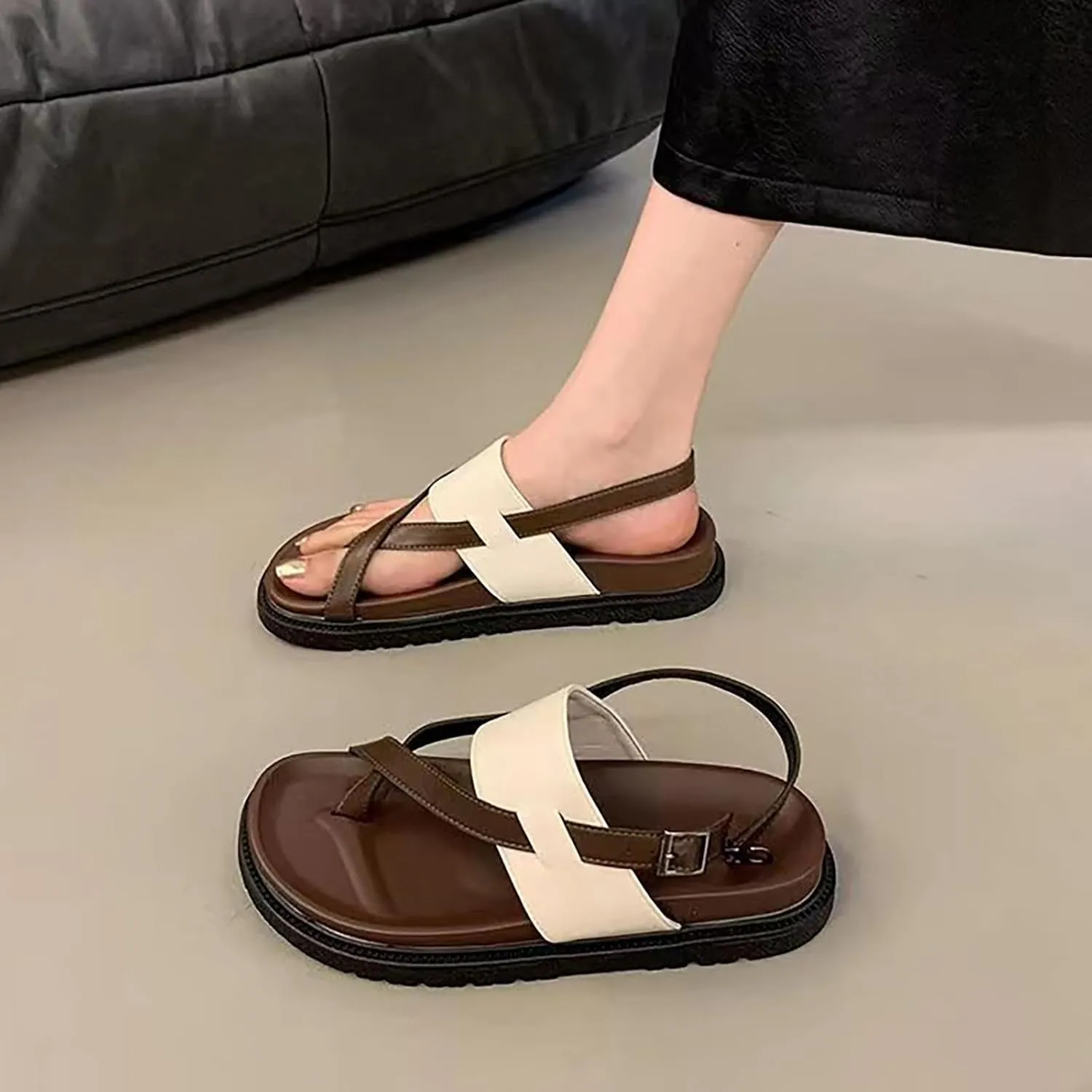 Womens Flip Flops Leather Flip Flops For Women Arch Support Sandals Women's Breathable Walking Sandals Womens
