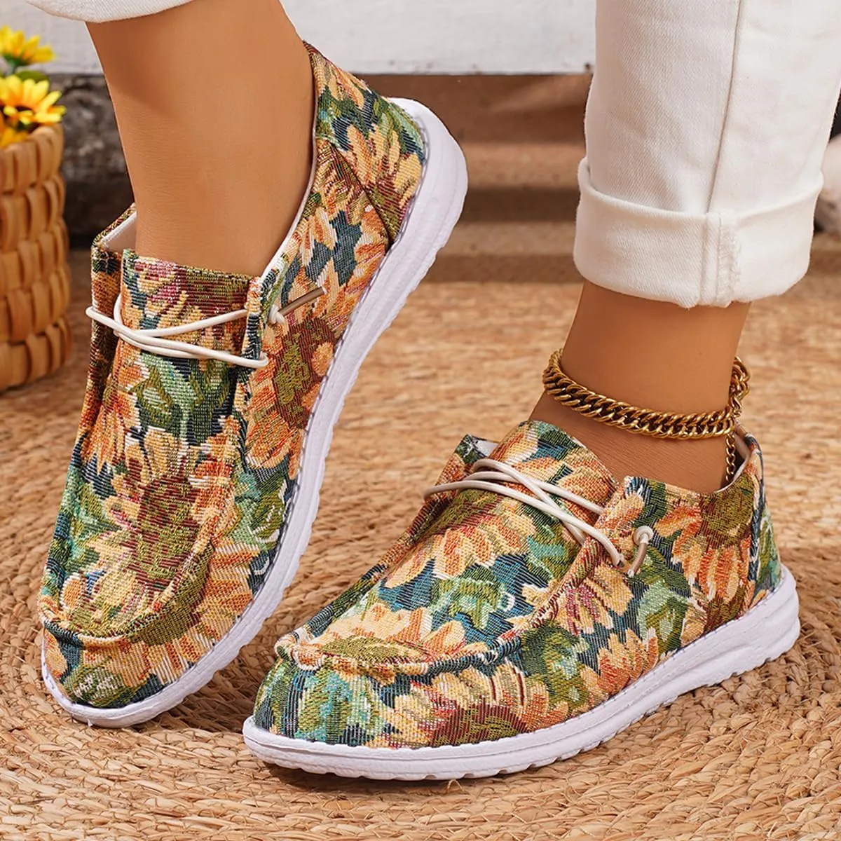 Women's Low Top Outdoor Walking Loafers Printing Slip On Breathable Canvas Loafers Round Toe Boat Shoes Casual Comfortable Lightweight Lace Up Shoes