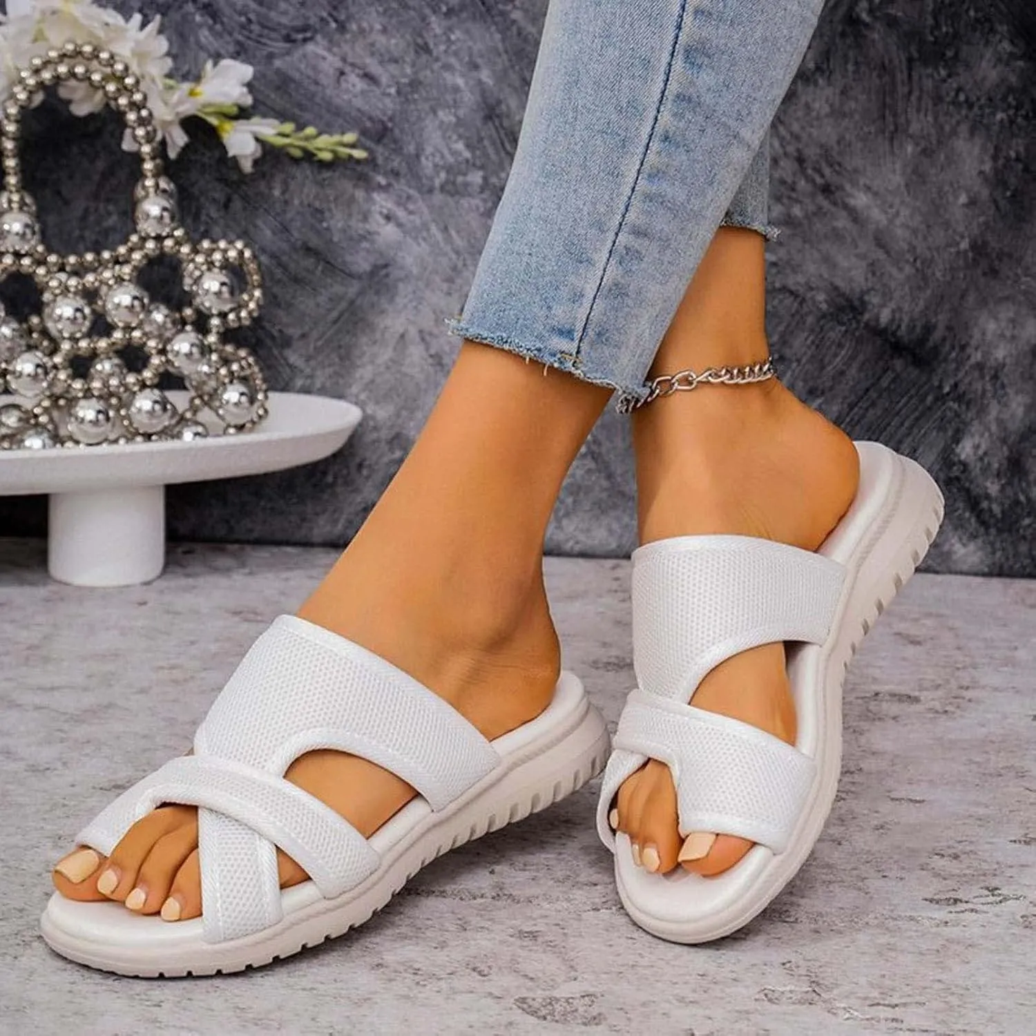 Women's Walking Flip Flops 2025 Summer Athletic Sandals Orthopedic Arch Support Comfy Mesh Slip On Soft Sole Thong