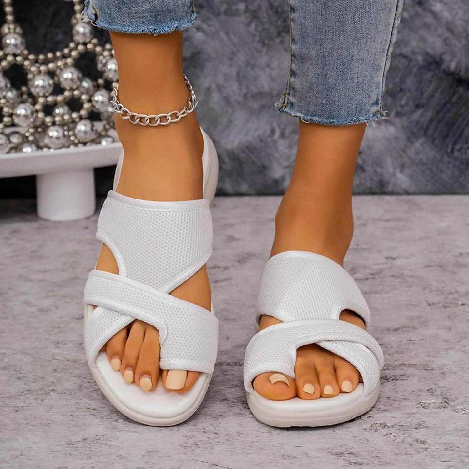 Women's Walking Flip Flops 2025 Summer Athletic Sandals Orthopedic Arch Support Comfy Mesh Slip On Soft Sole Thong