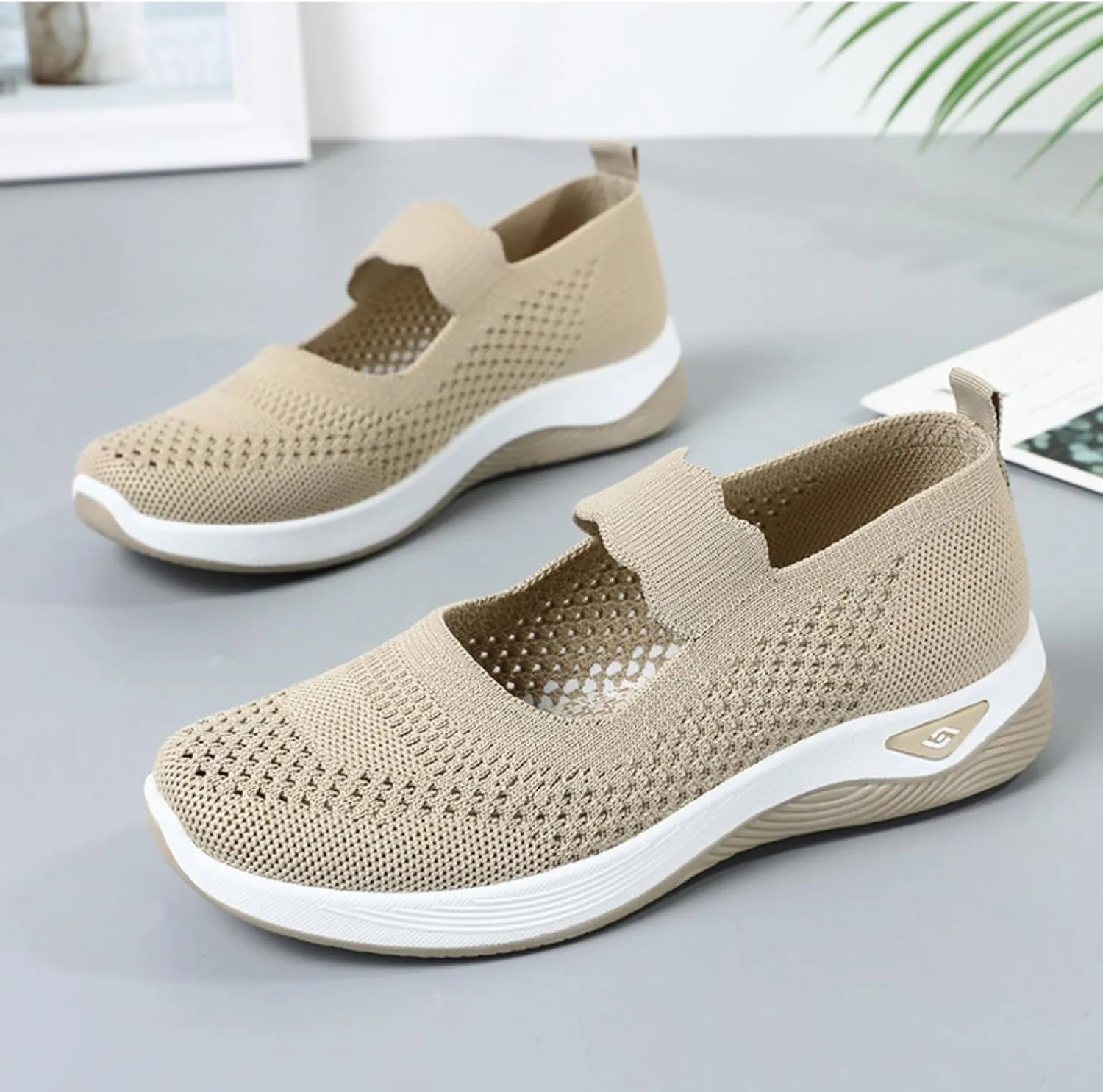 Womens Walking Shoes Lightweight Breathable Mesh Air Cushion Sneakers Casual Non-Slip Nurse Work Shoes Arch Support Comfortable
