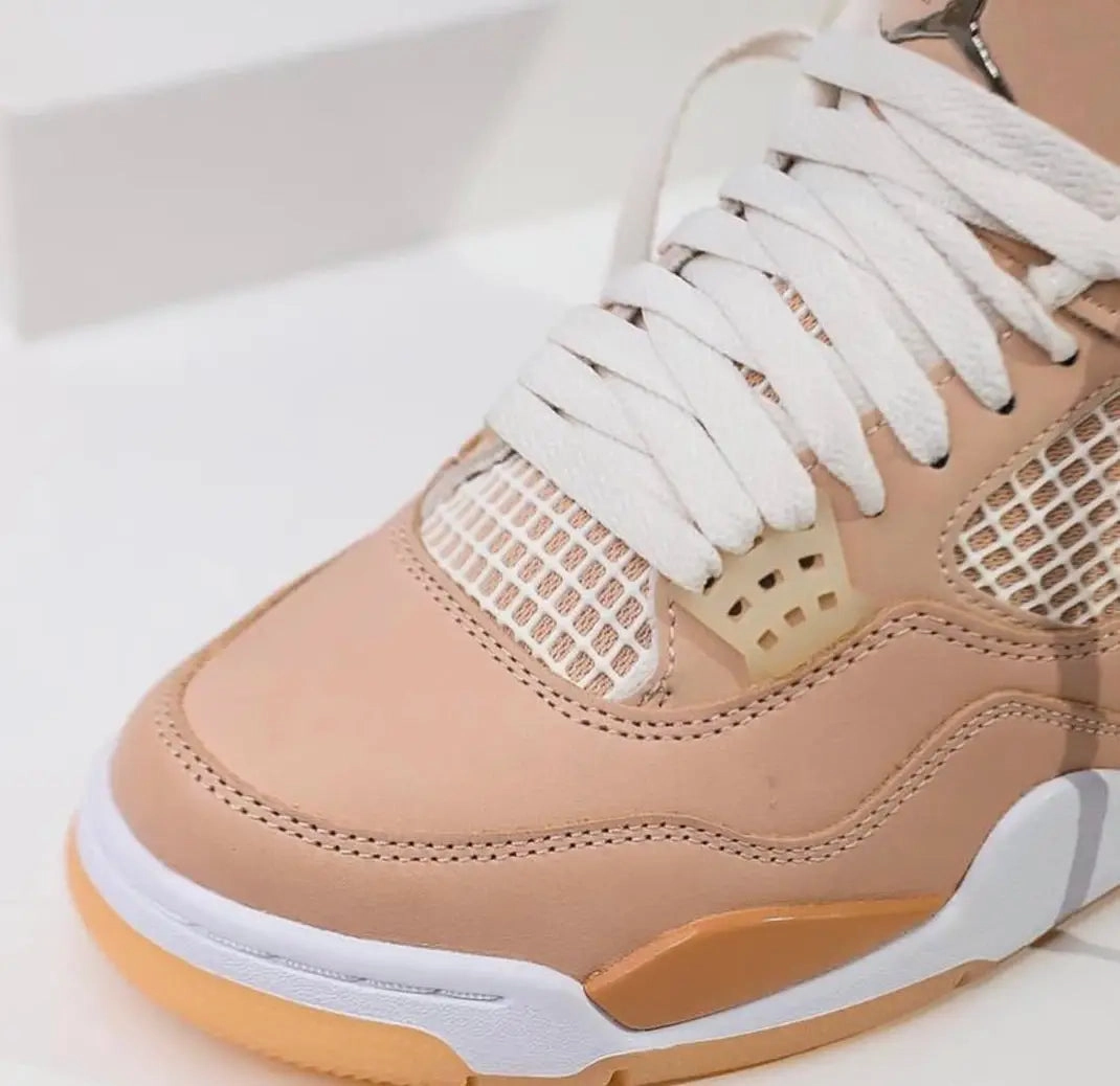 thick - sole shoes Mountain Jordan 4 Retro Shimmer